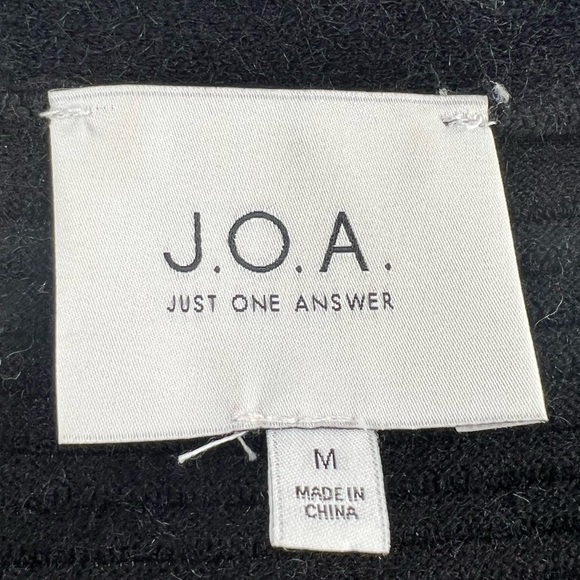 J.O.A Ribbed Button Side Cardigan sweater size M just one answer - Picture 12 of 15